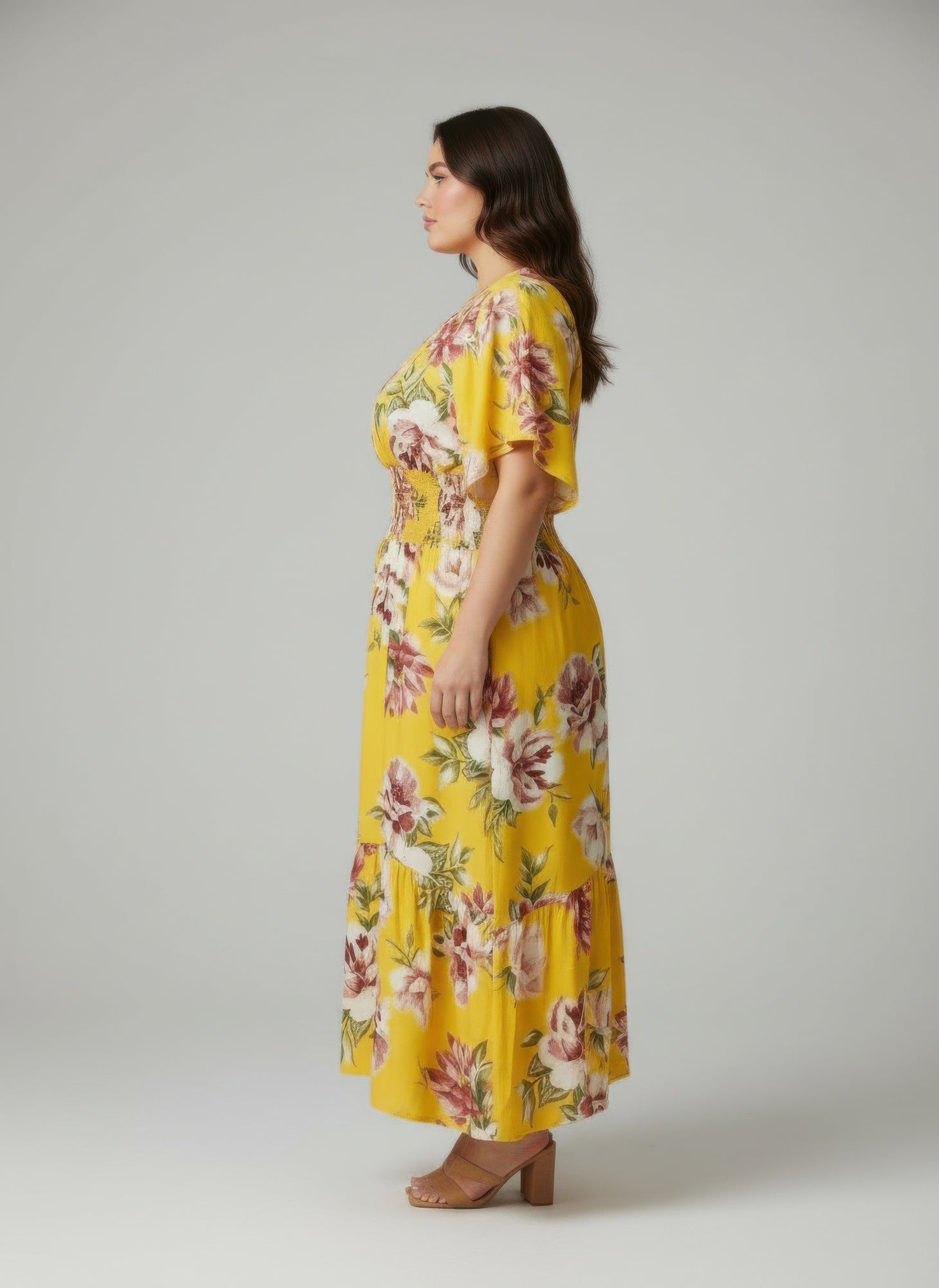 mlle gabrielle dress Floral this Mlle Gabrielle floral dress is designed to bring graceful style to your everyday wardrobe GARY-Plus Size Printed Hi-Neck Dress